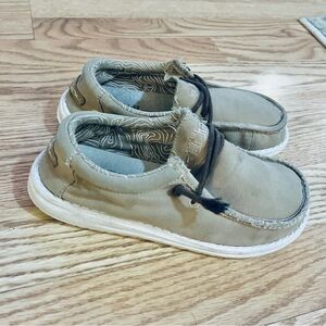 Hey Dude Khaki Canvas Shoes Size 11 Unisex